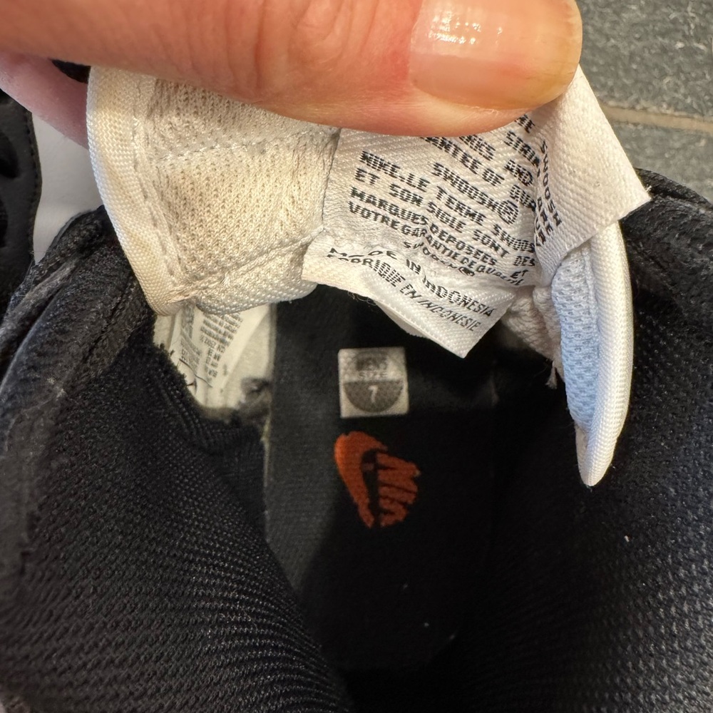 Nike Dunks Panda M7/W8.5 - Picture 2 of 9